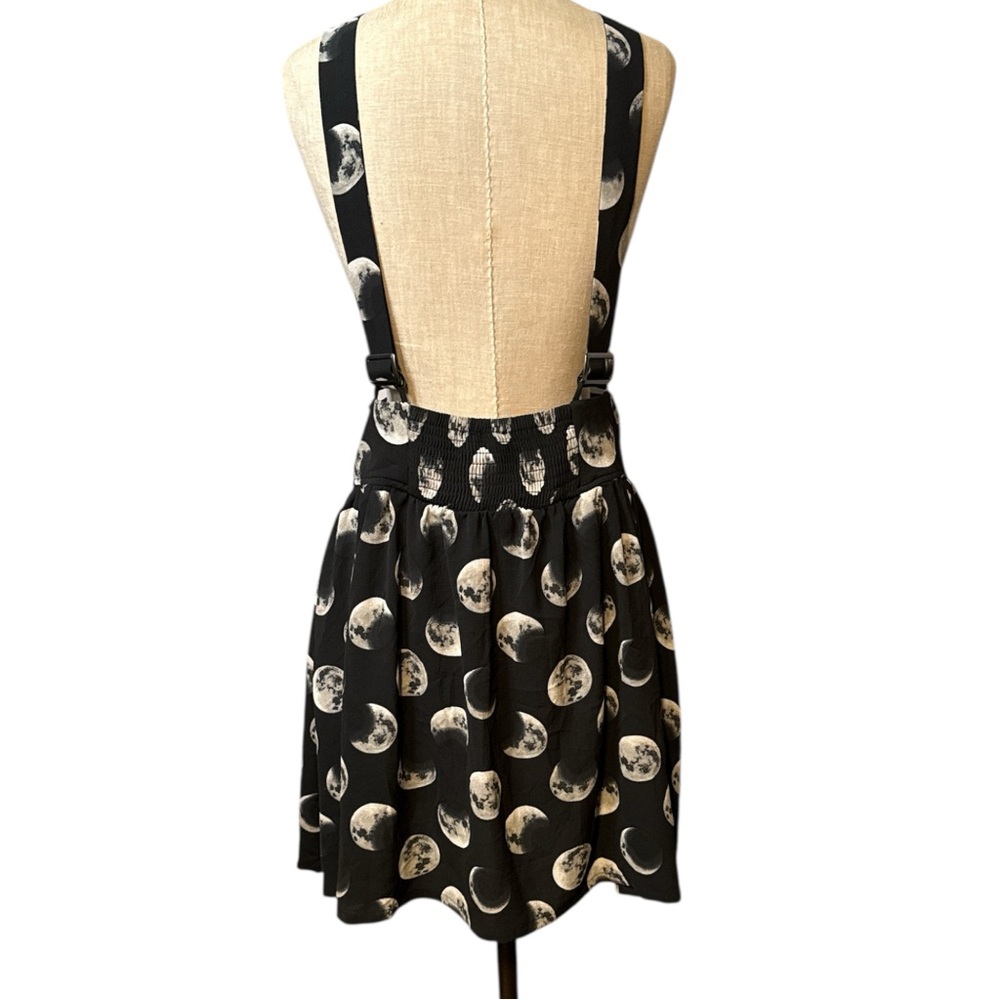 Hot Topic Moon Phases Suspender Skater Skirt Black White Women’s Size Large - Picture 3 of 5